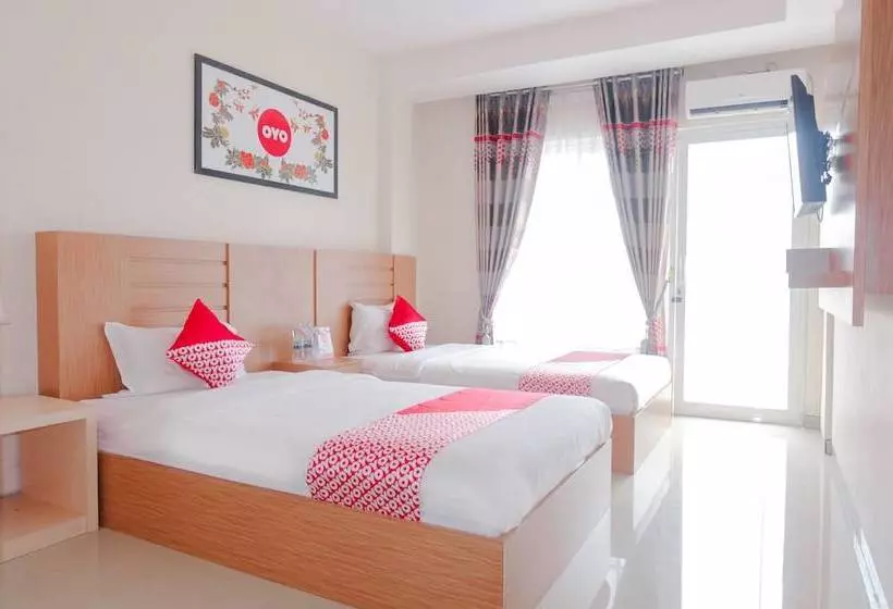 ユースホステル Hasanah Guest House Syariah De Saphire By Oyo Rooms