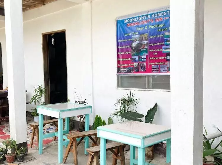تختخواب و صبحانه Moonlight Homestay