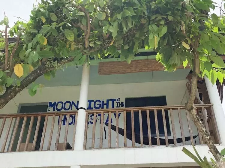 تختخواب و صبحانه Moonlight Homestay