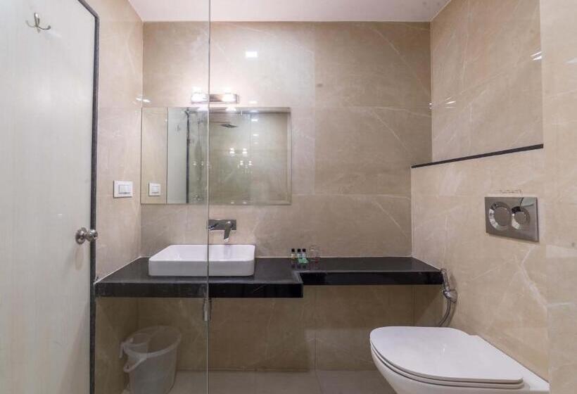 Hotell Aarunya Royale