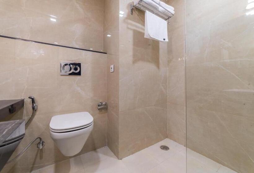 Hotell Aarunya Royale