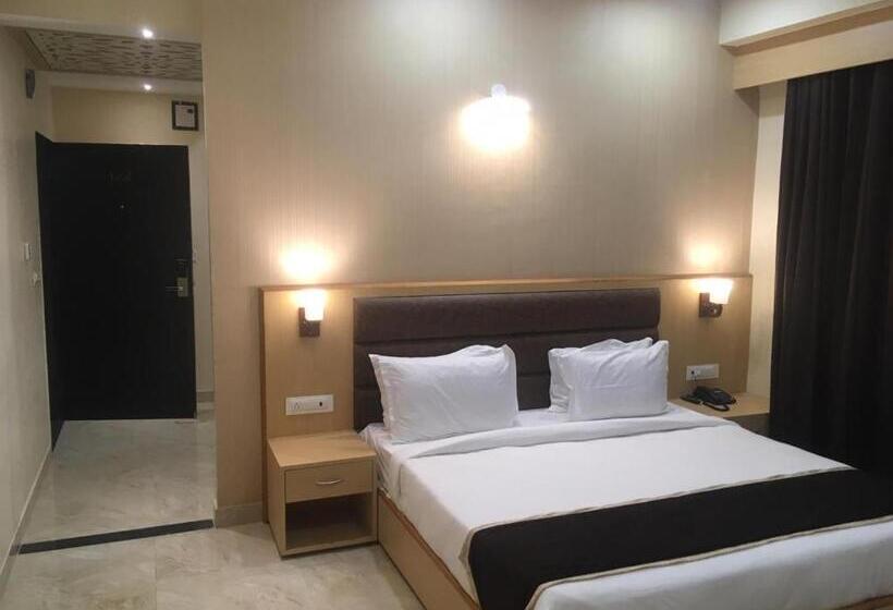 Hotell Aarunya Royale