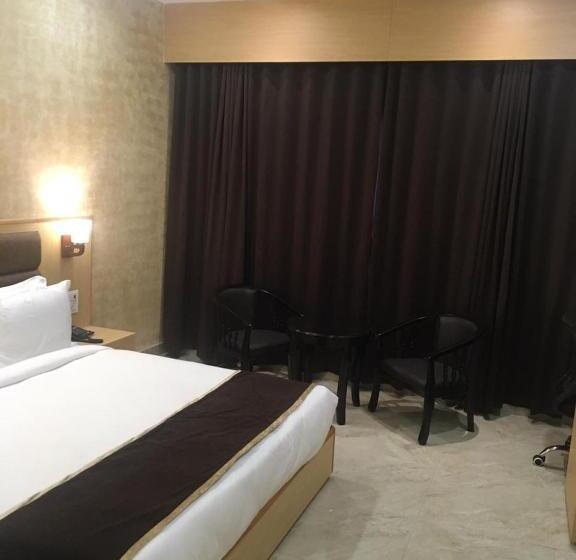 Hotell Aarunya Royale