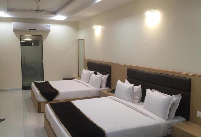 Hotell Aarunya Royale