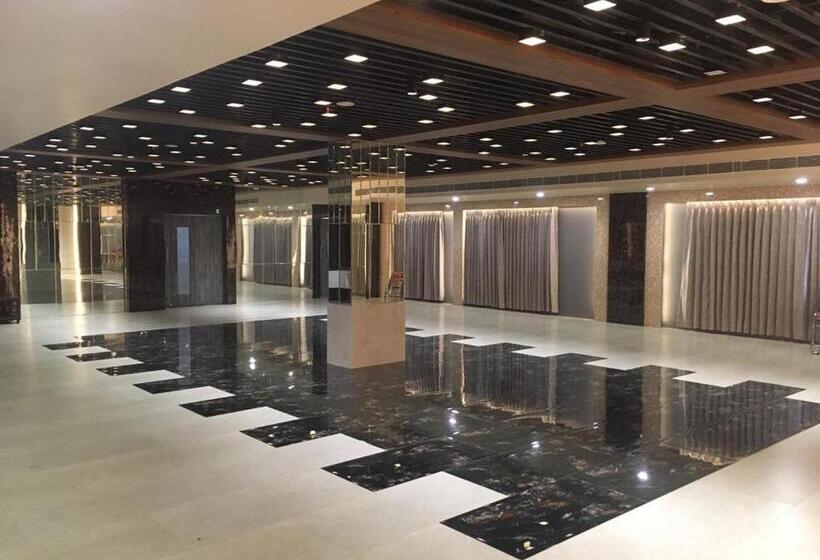 Hotell Aarunya Royale