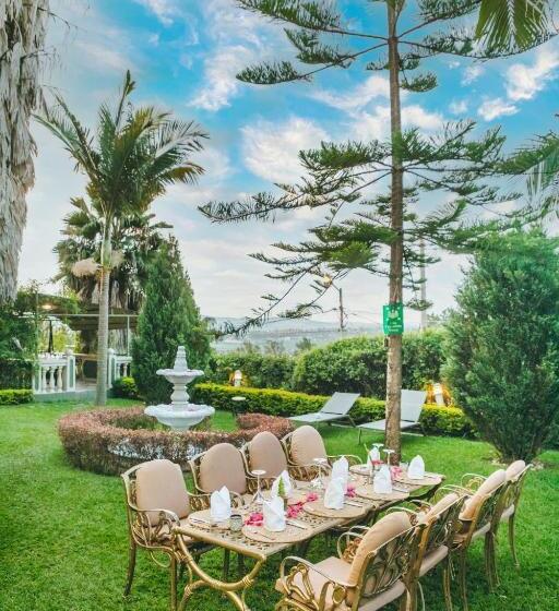 Amata N Ubuki Boutique Hotel Ltd