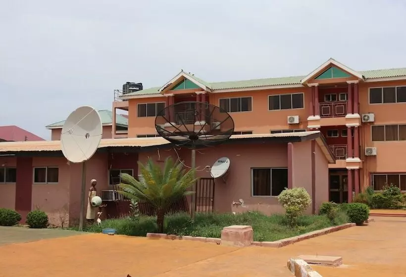 Hotelli Bigiza Court