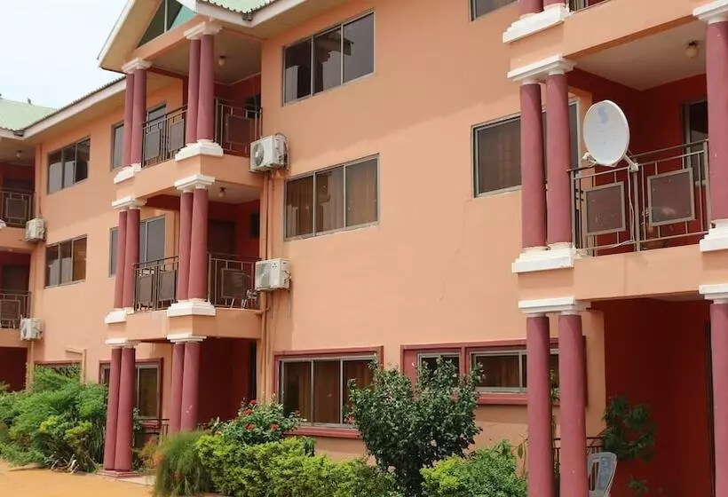 Hotelli Bigiza Court