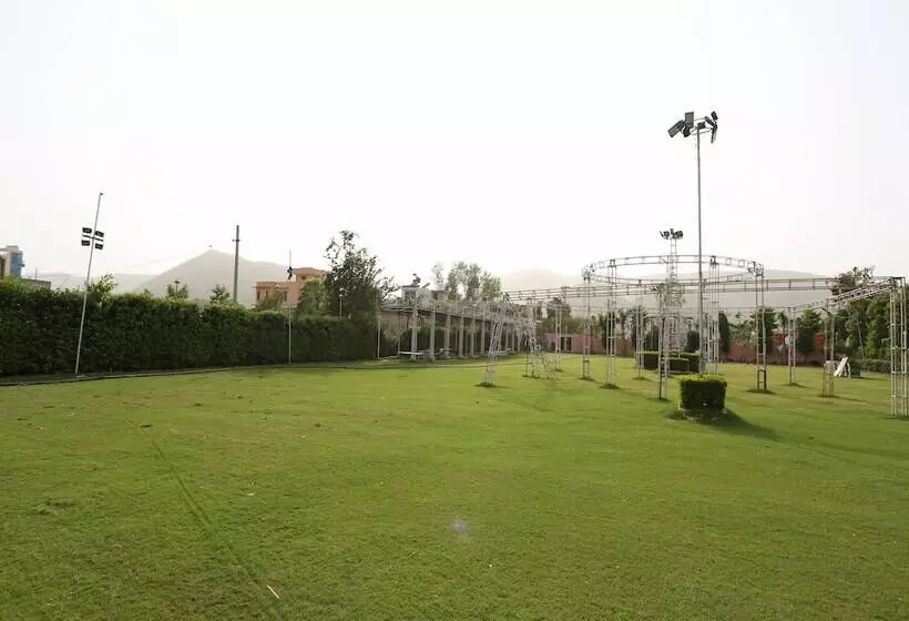 ホテル Dolly By Oyo Rooms