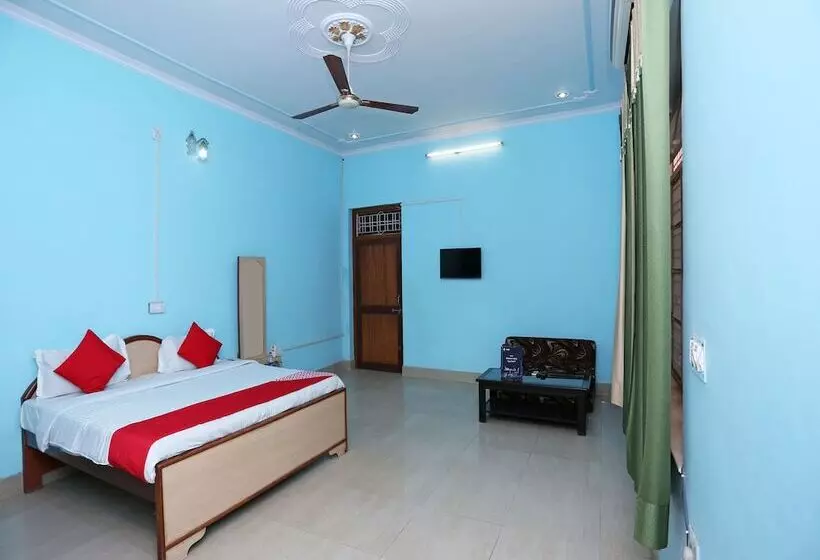 ホテル Dolly By Oyo Rooms