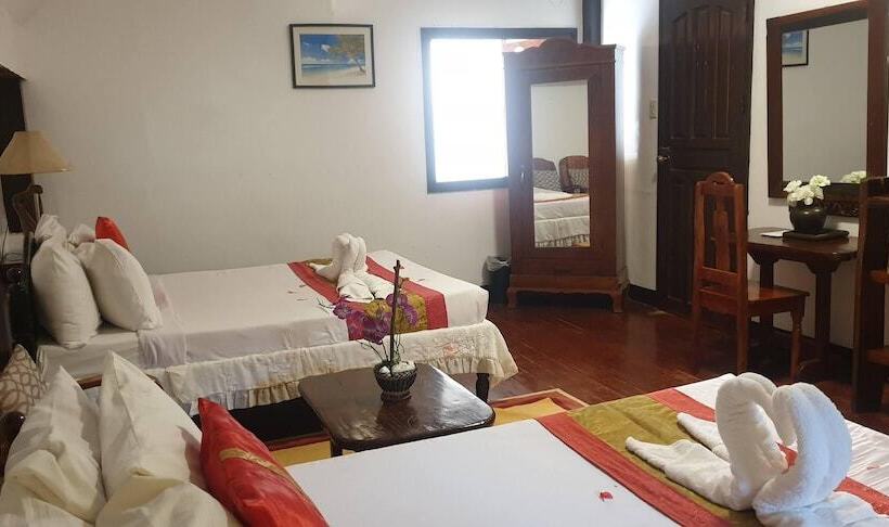 Hotel Evangeline Beach Resort