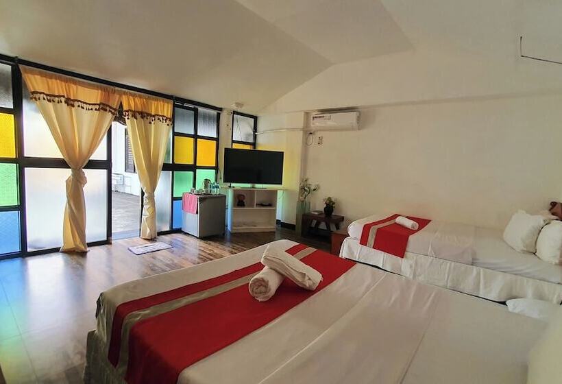 Hotel Evangeline Beach Resort