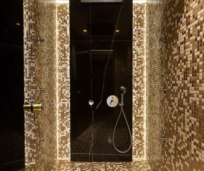 酒店 Kyniska Palace Conference & Spa