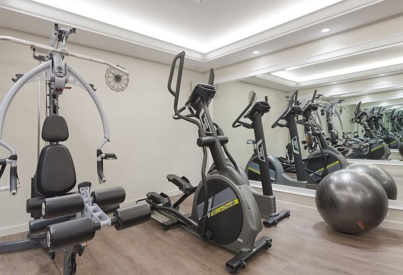 酒店 Kyniska Palace Conference & Spa