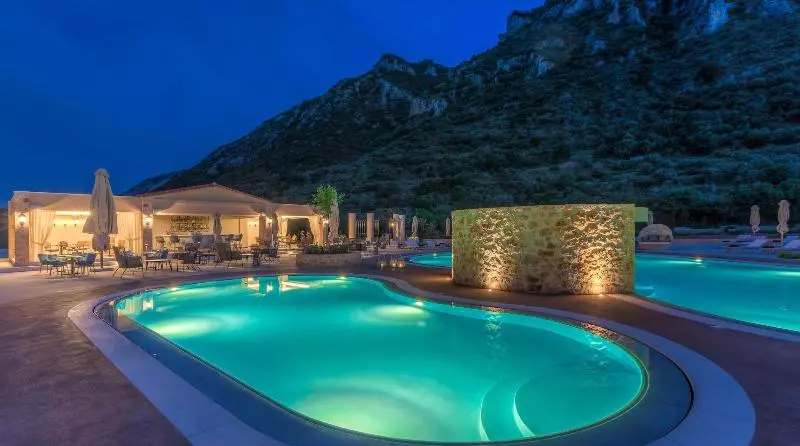 ホテル Kyniska Palace Conference & Spa