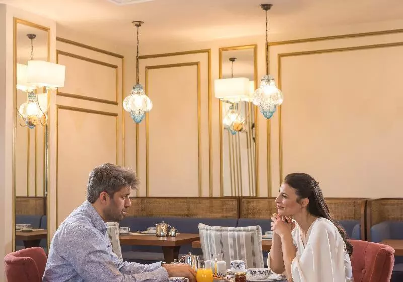 ホテル Kyniska Palace Conference & Spa