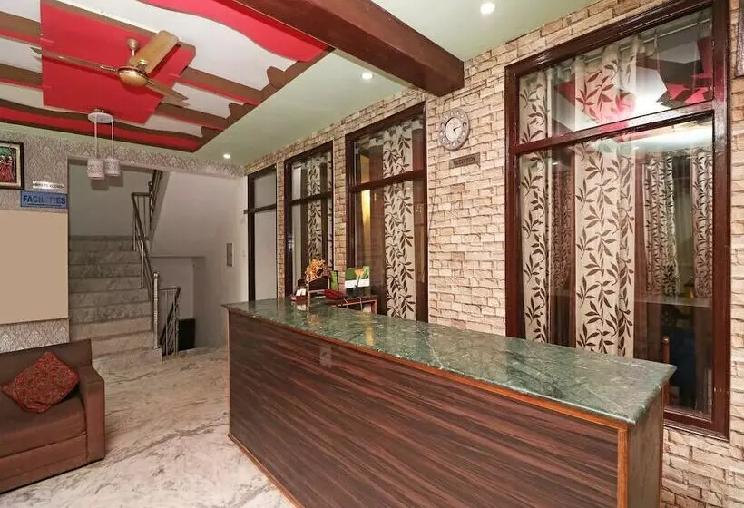 ホテル Lakshya Palace By Oyo Rooms