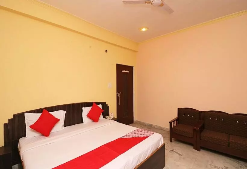 ホテル Lakshya Palace By Oyo Rooms