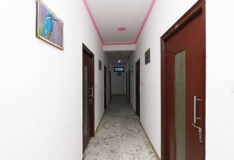 ホテル Lakshya Palace By Oyo Rooms