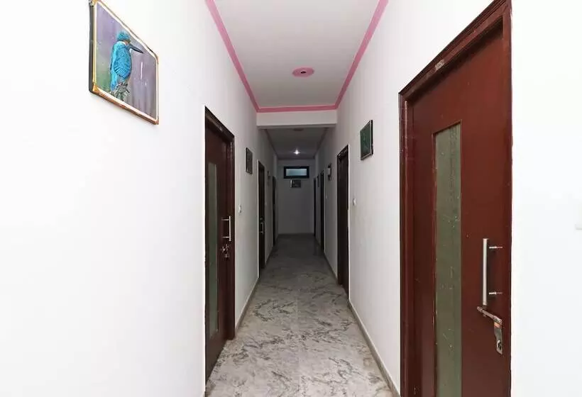 ホテル Lakshya Palace By Oyo Rooms