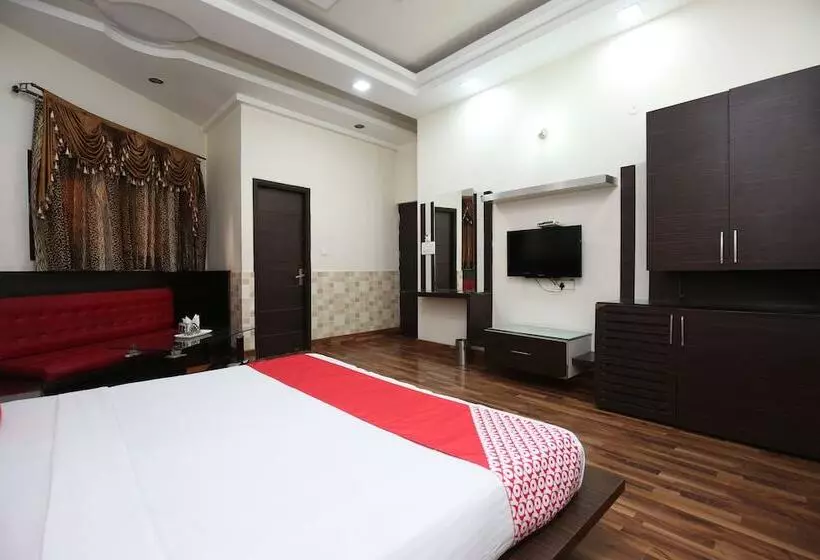 Hotelli Rc Residency