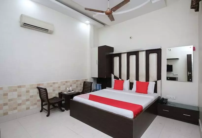 Hotelli Rc Residency