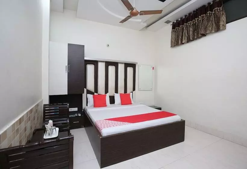 Hotelli Rc Residency