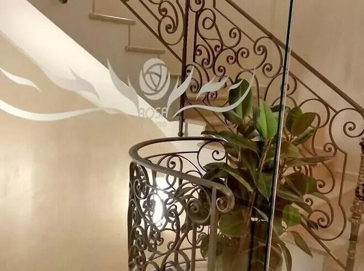 Hotelli Rosa Purpurea