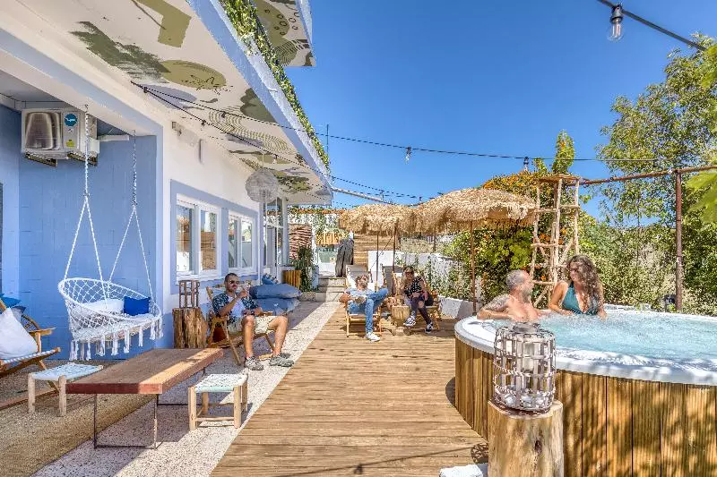 ホテル Mute Hostel Milfontes