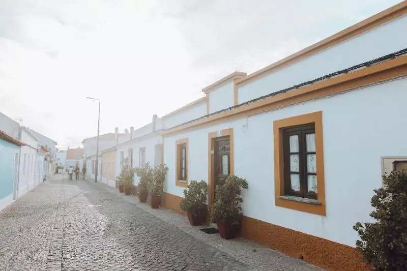ホテル Mute Hostel Milfontes