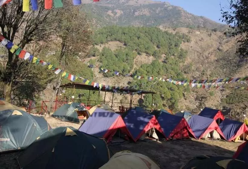هتل Triund Camps Riverside Resort
