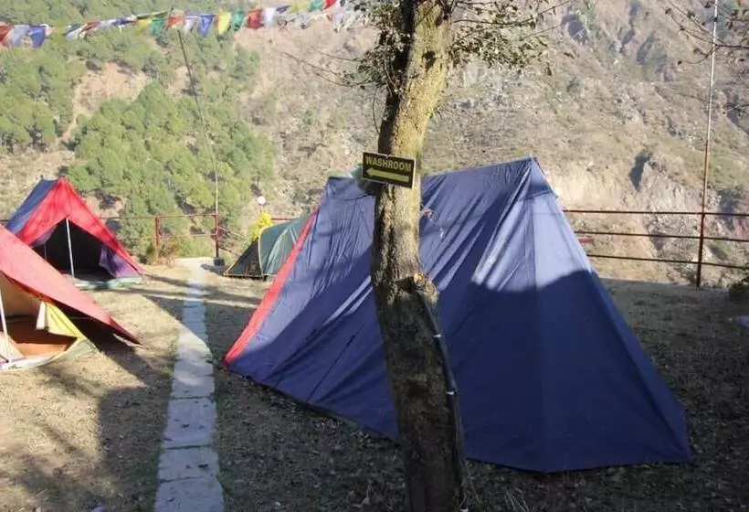 هتل Triund Camps Riverside Resort