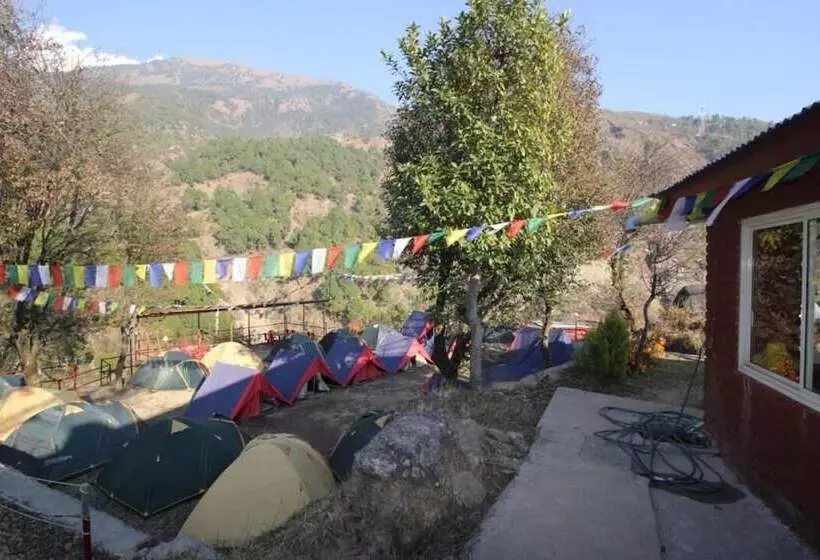 هتل Triund Camps Riverside Resort