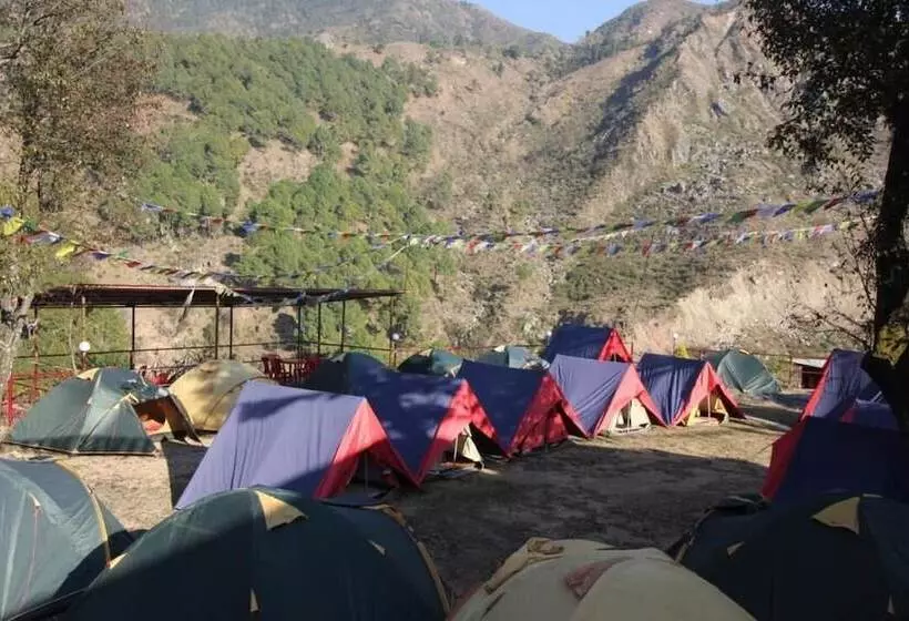هتل Triund Camps Riverside Resort