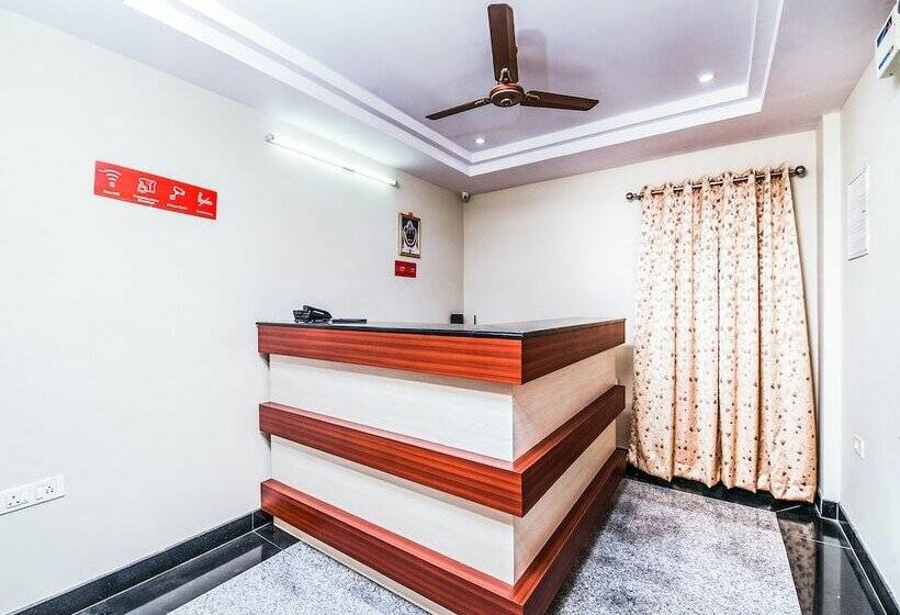 Oyo 26559 Renuka Hotels