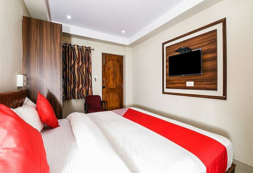 Oyo 26559 Renuka Hotels