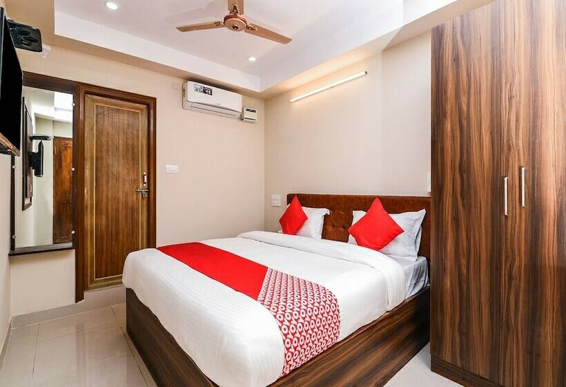 Oyo 26559 Renuka Hotels