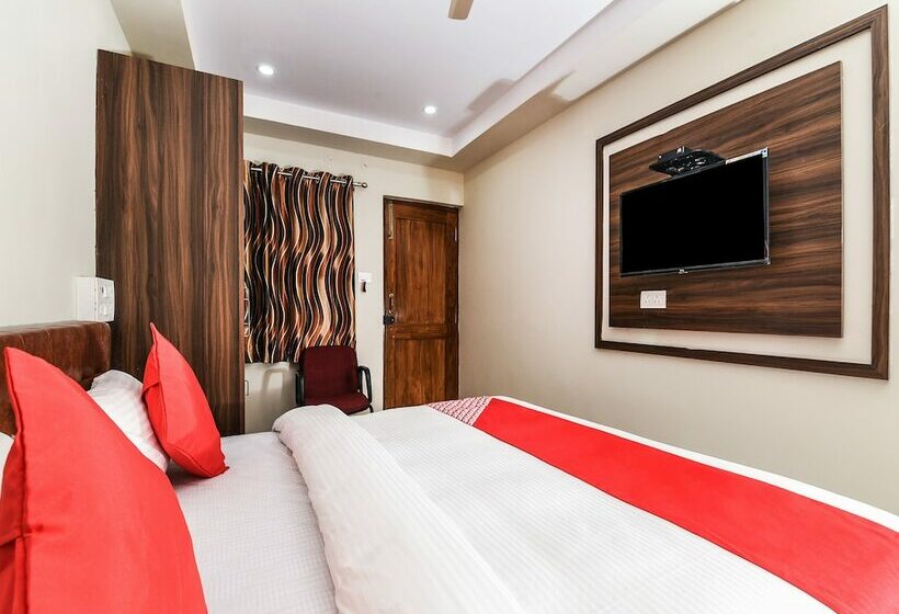 Oyo 26559 Renuka Hotels