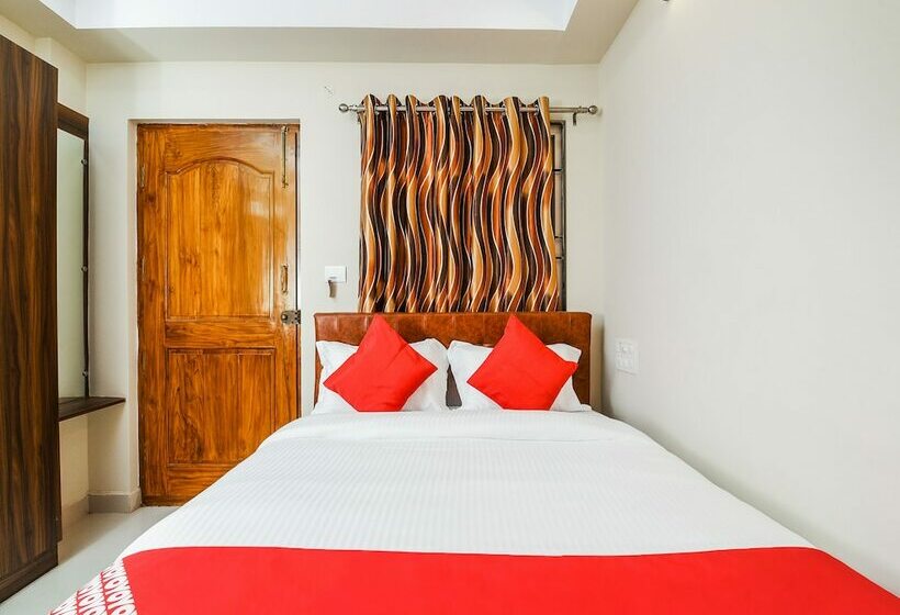 Oyo 26559 Renuka Hotels