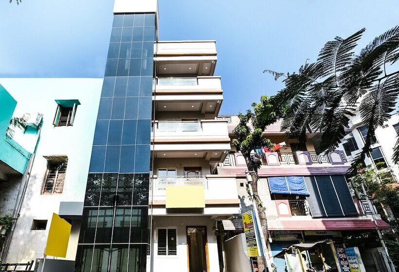 Oyo 26559 Renuka Hotels