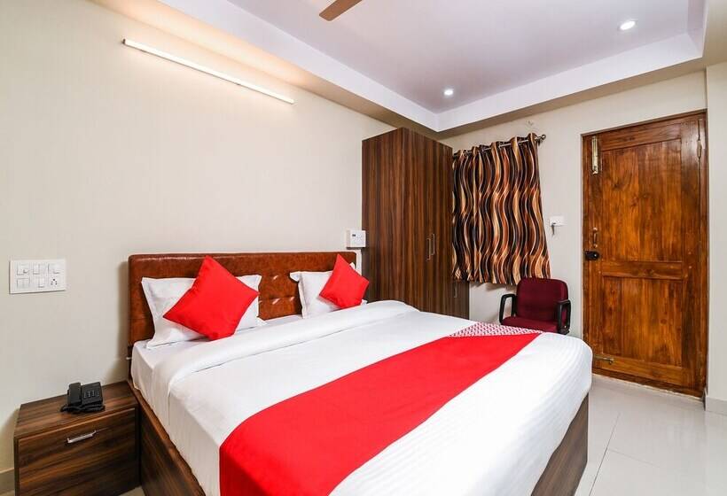 Oyo 26559 Renuka Hotels