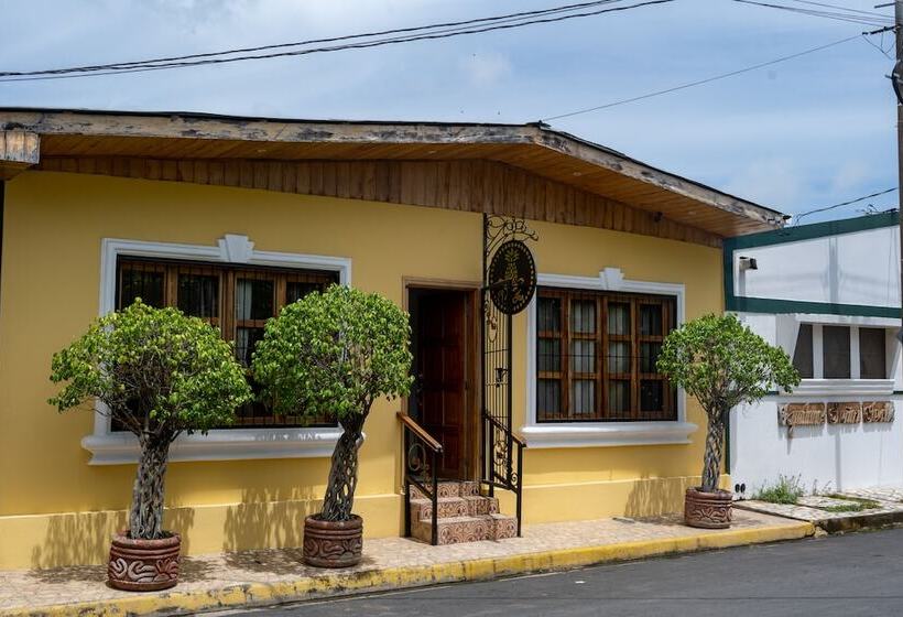 Rivas Inn