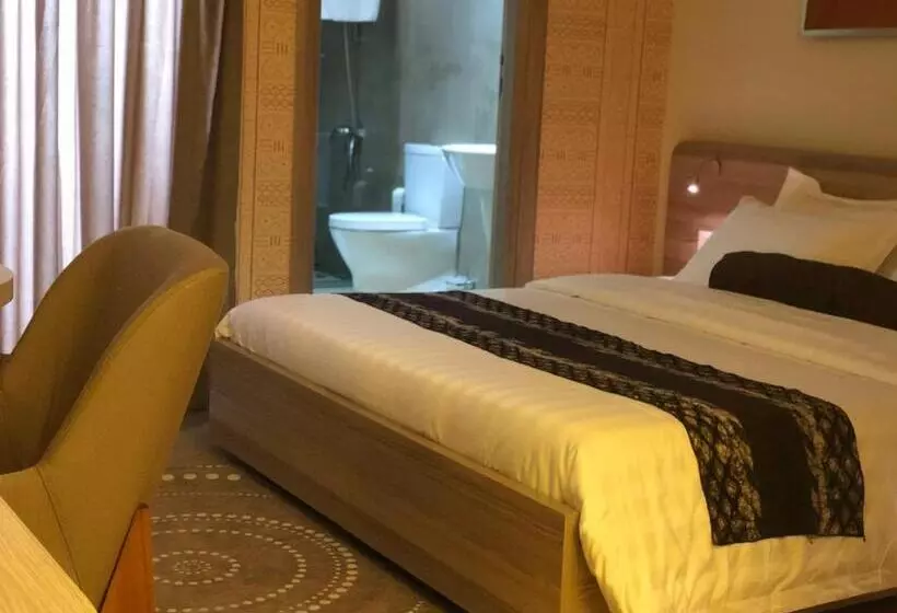 Roots Hotel Apartments Abidjan