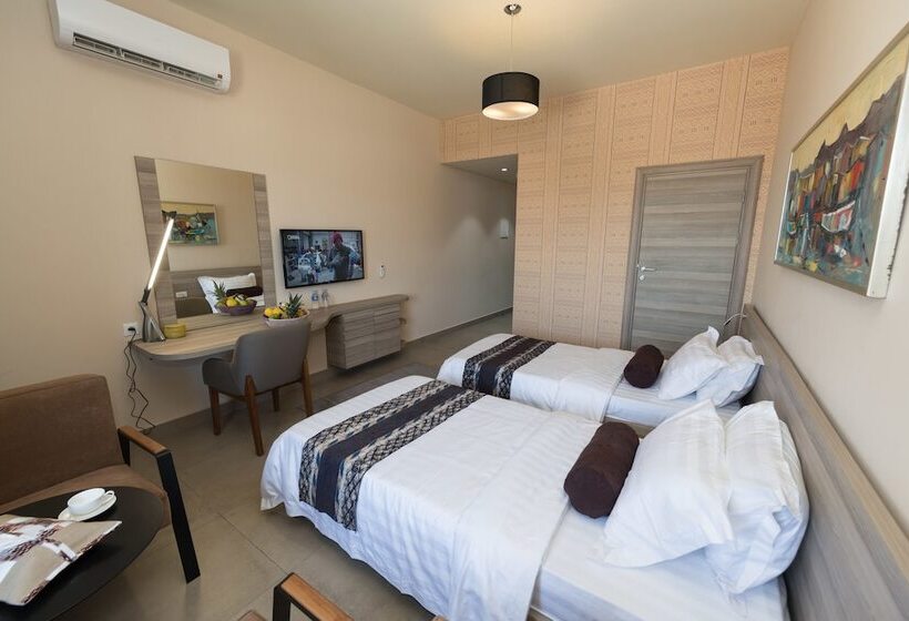 Roots Hotel Apartments Abidjan