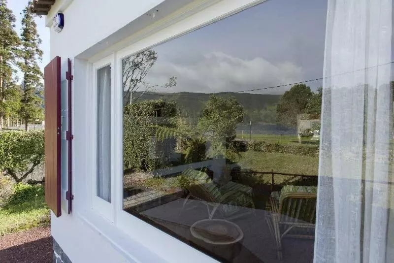 Sete Cidades Lake Lodge