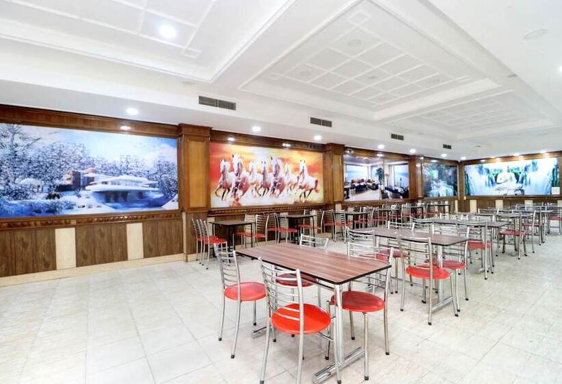 Ab Hotel By Oyo Rooms