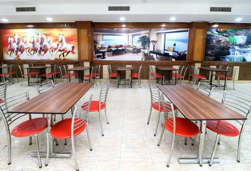 Ab Hotel By Oyo Rooms