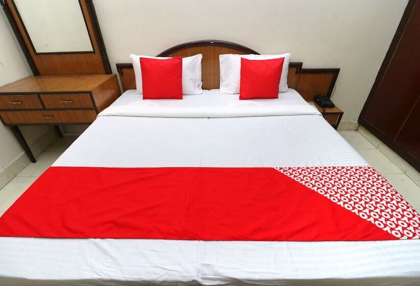 Ab Hotel By Oyo Rooms