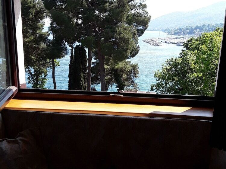 Apartments Villa Vosilla