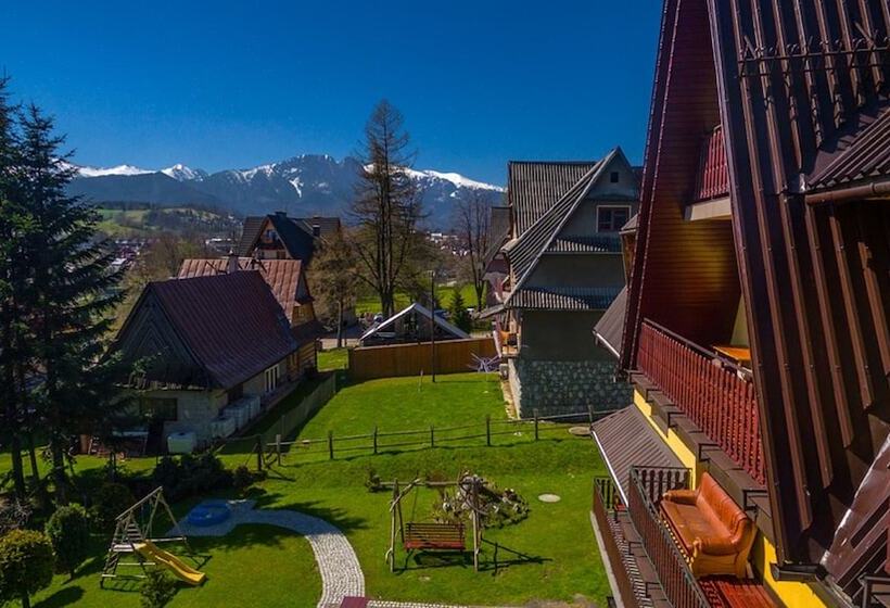 Bed and Breakfast Willa U Zwijacza